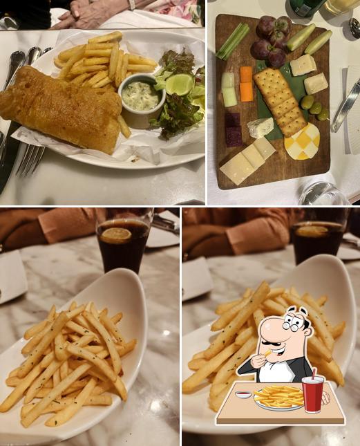 French fries at Julius