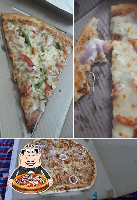 Pick pizza at La Pino'z Pizza