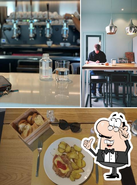 Dai un'occhiata agli interni di Caffè dei Giardini