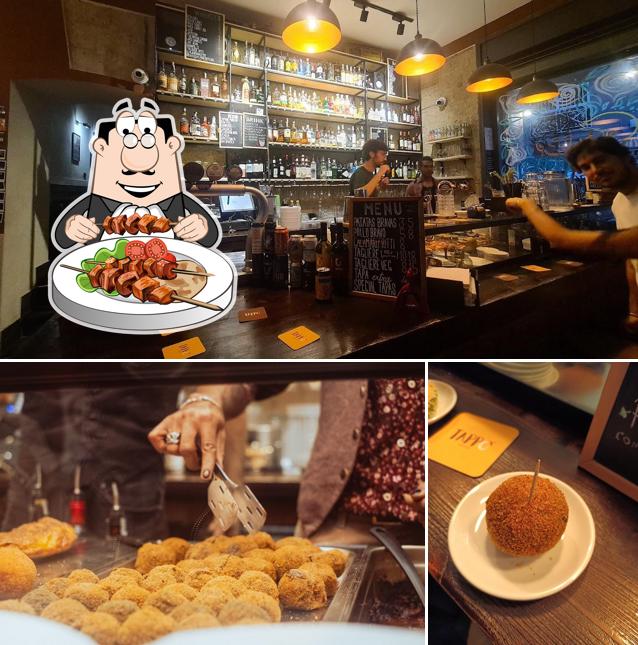 Tra le varie cose da Tappò Tapas Bar si possono trovare la cibo e esterno