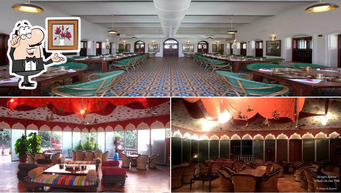 The interior of Agashiye