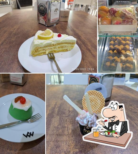 Cibo al Bar Pasticceria Mangiafico - V.le Lido. Avola