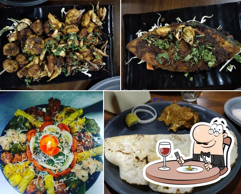 Meals at Hotel Kinara Family Restaurant and Bar