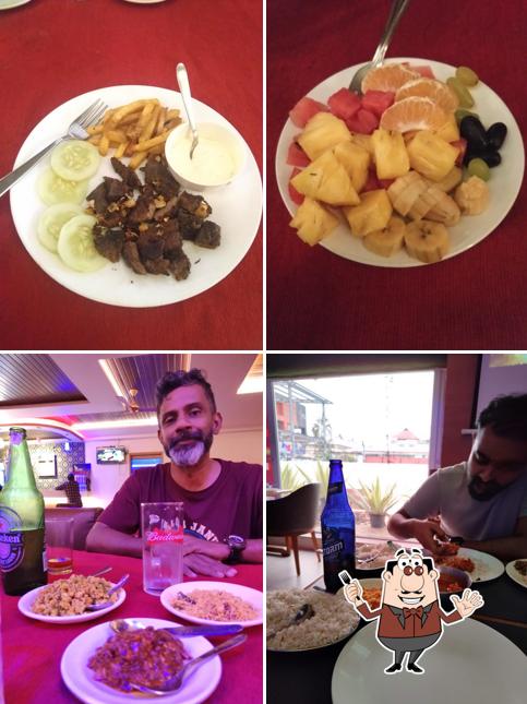 Food at Issacs Bar