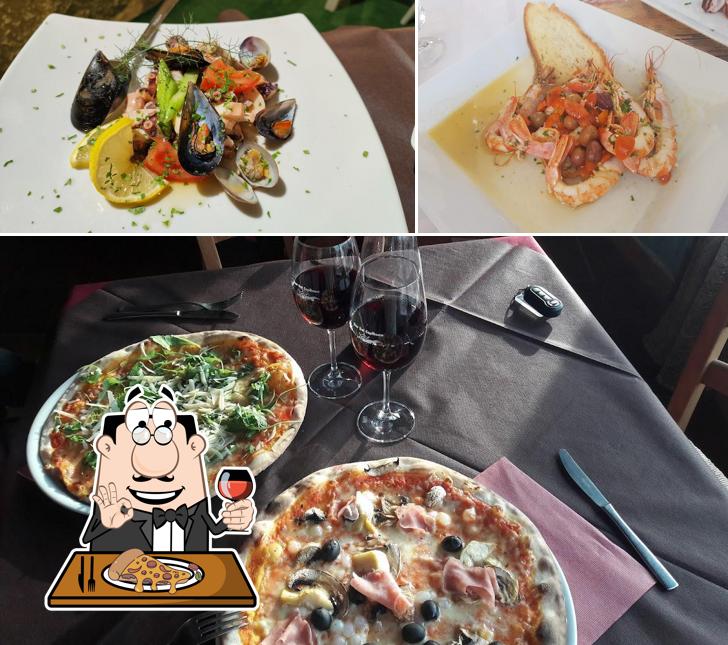 Prenditi una pizza a Ristorante Bar Del Capitano