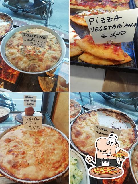 Scegli tra le svariate varianti di pizza