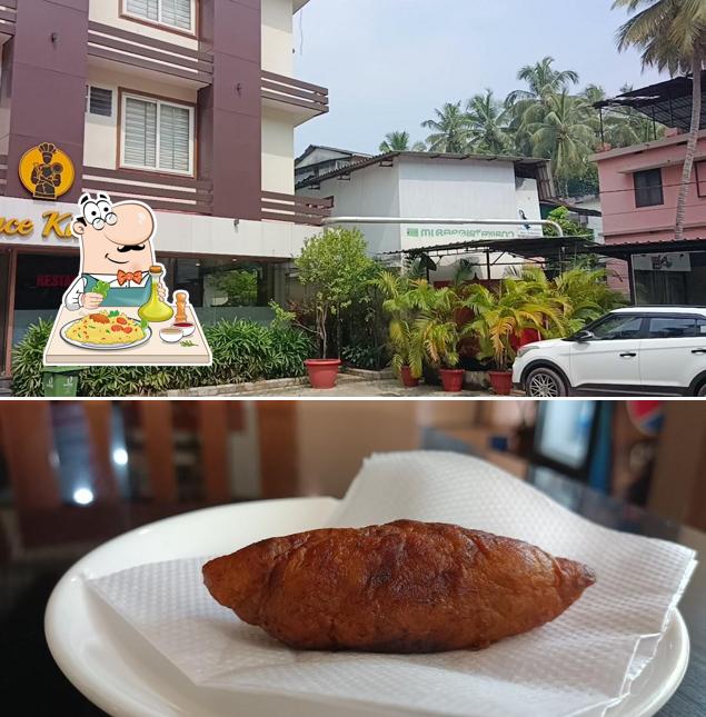 Food at Palace kitchen