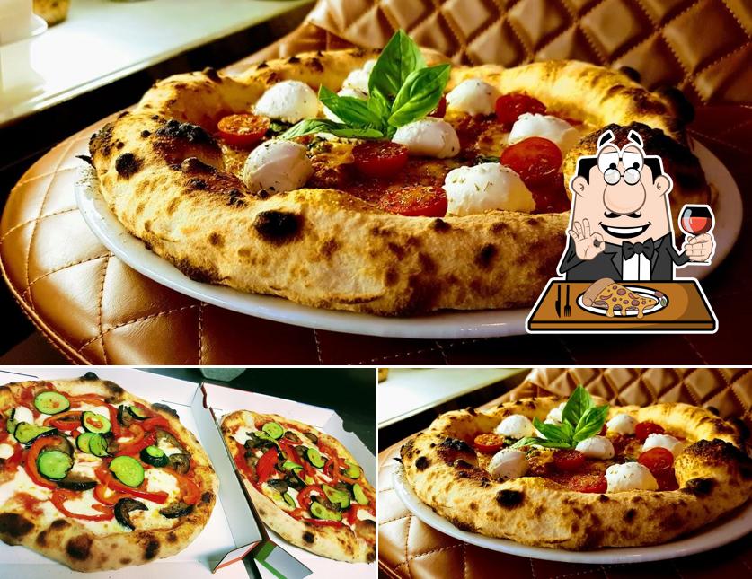 Scegli tra le svariate varianti di pizza