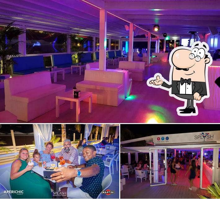 Siediti a un tavolo di Cafe’ de Mar Naxos
