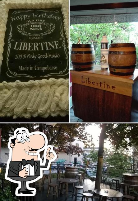 Guarda la foto di Libertine