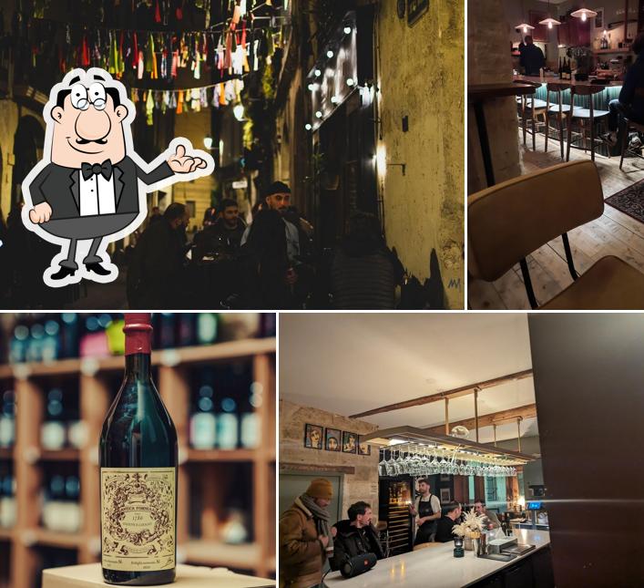 Installez-vous à l'une des tables de Chez Pinot