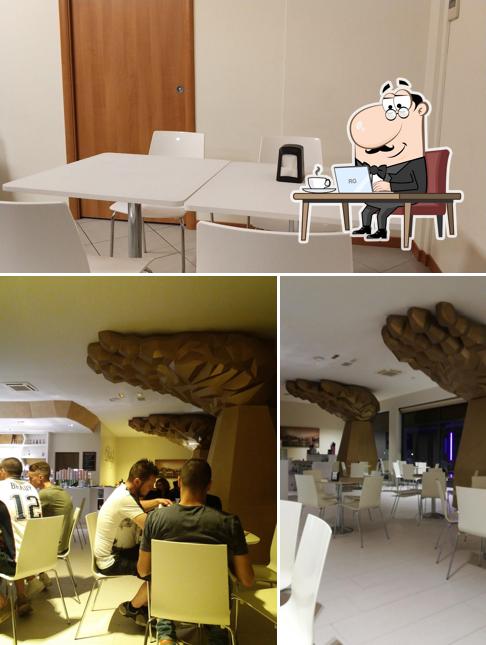 Siediti a un tavolo di Delizie - Croissanteria, Gelateria, Pasticceria, Cocktail Bar