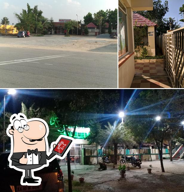 Check out how Mayuri Bar and Restaurant (CL-7) looks outside