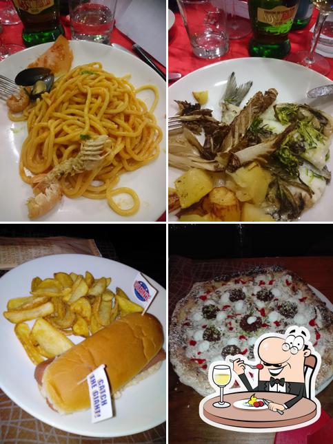 Cibo al Ristorante Montoni