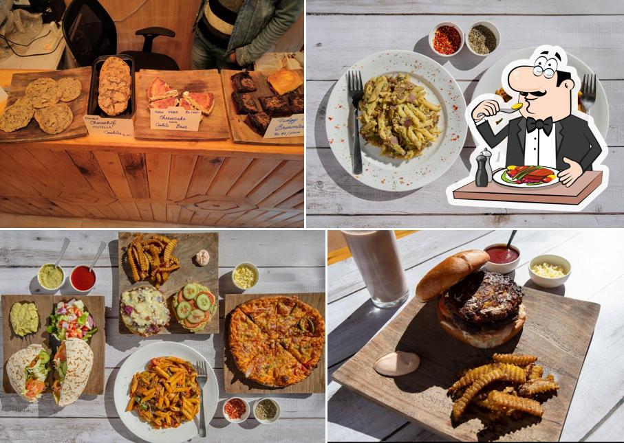 Meals at Woodstock Art by Ronnies cafe