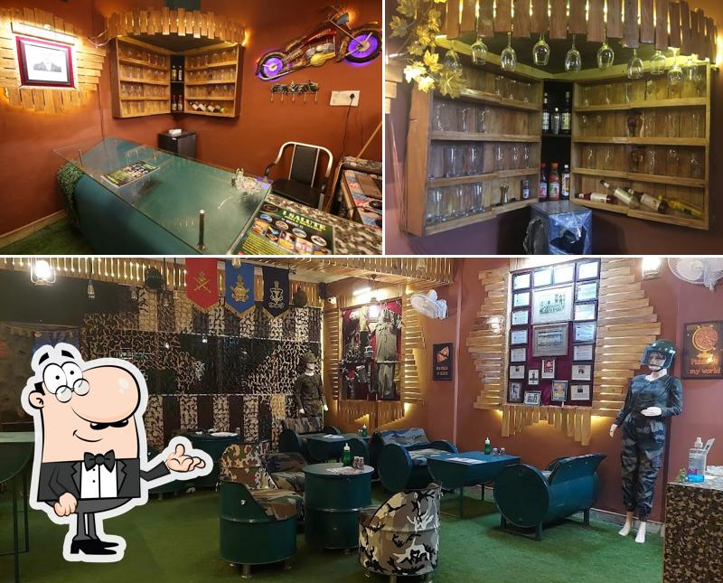The interior of I Salute Pizza & Mocktails