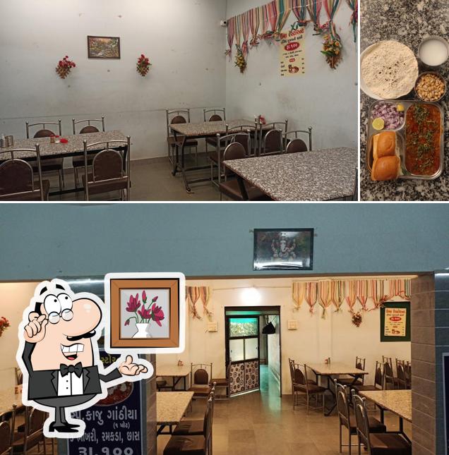 The interior of ઉમા રેસ્ટોરન્ટ