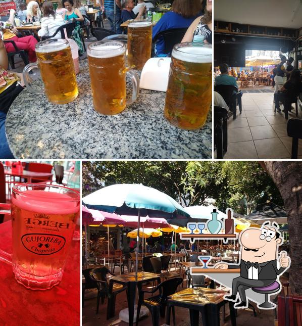 Veja imagens do interior do Gujorebar Café