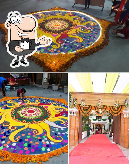 Look at the image of Rajeshwari Bhawan