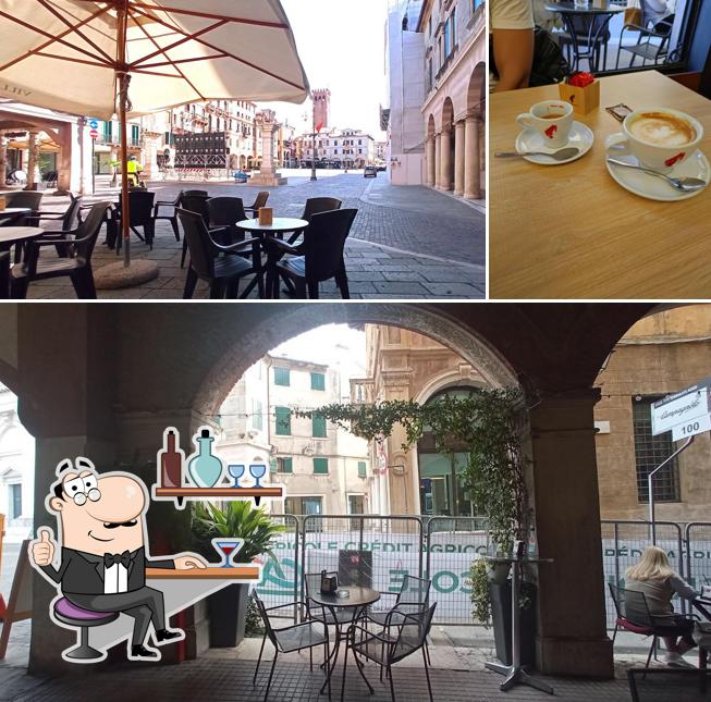La interni e cibo del ristorante