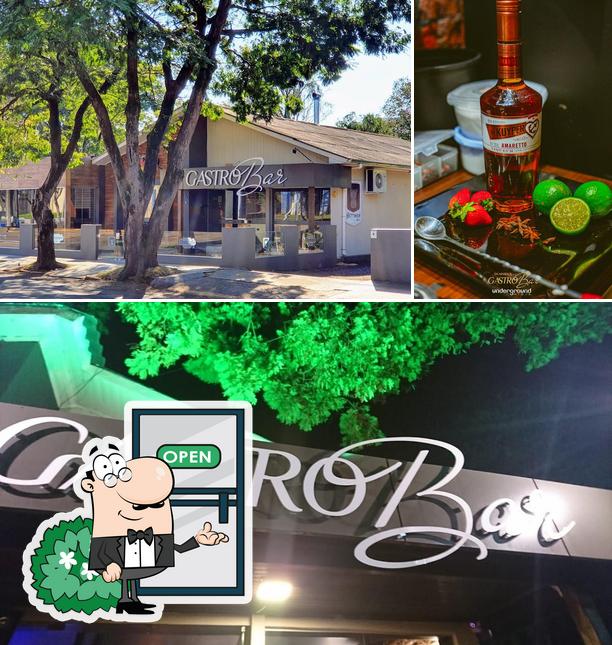 A imagem da exterior e álcool no Dummel's GastroBar