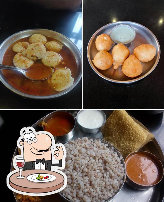 Food at Hotel Badagumaalige