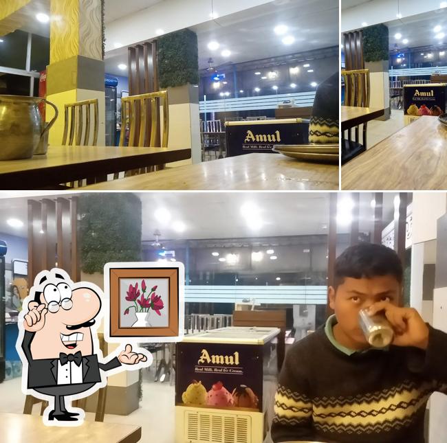 Check out how Pal da dhaba looks inside