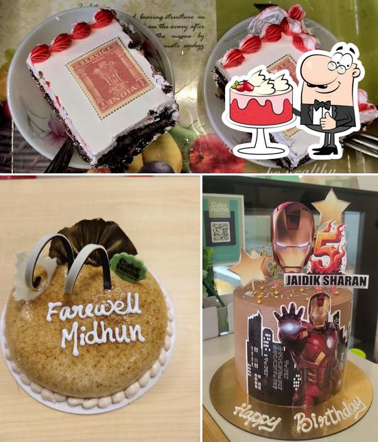 Red velvet cake at Cake Home