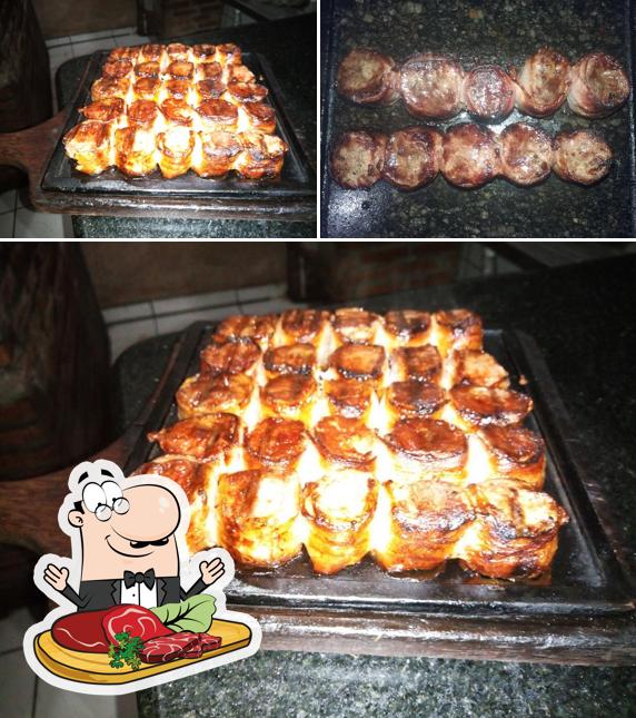 Experimente pratos de carne do menu