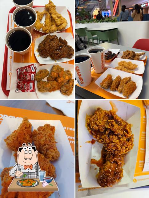 Chicken wings at Popeyes