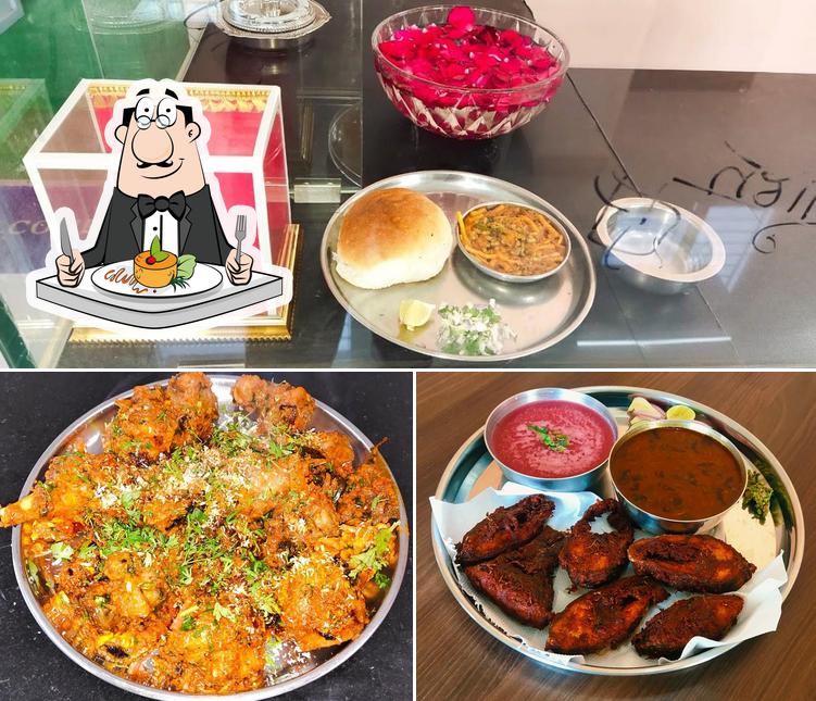 Food at Hotel Satari Gaavran Thaska