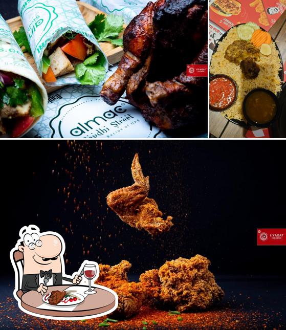 Try out meat meals at Liyaqat Fried Chicken