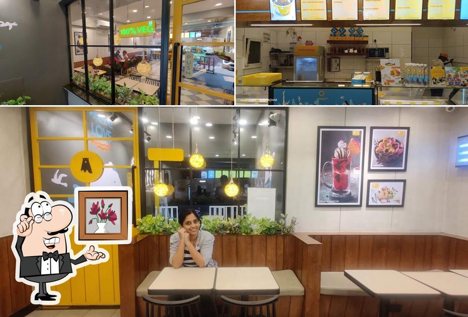 The interior of Polar Bear Ice Cream Sundaes - Saraswathipuram