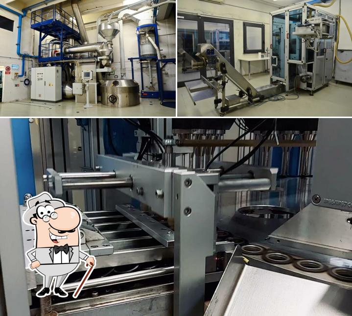 Gli esterni di ESSERRE DISTRIBUZIONE srl