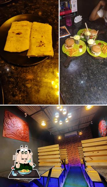 Among different things one can find food and interior at Chatter's club cafe