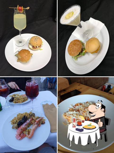 Prova un hamburger a Caffé Della Rocchetta | Castellarano