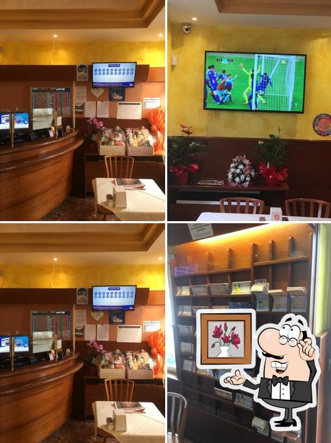 Siediti a un tavolo di Bar Tirol Tabaccheria Lotteria slot SKY SPORT DAZN MUSICA