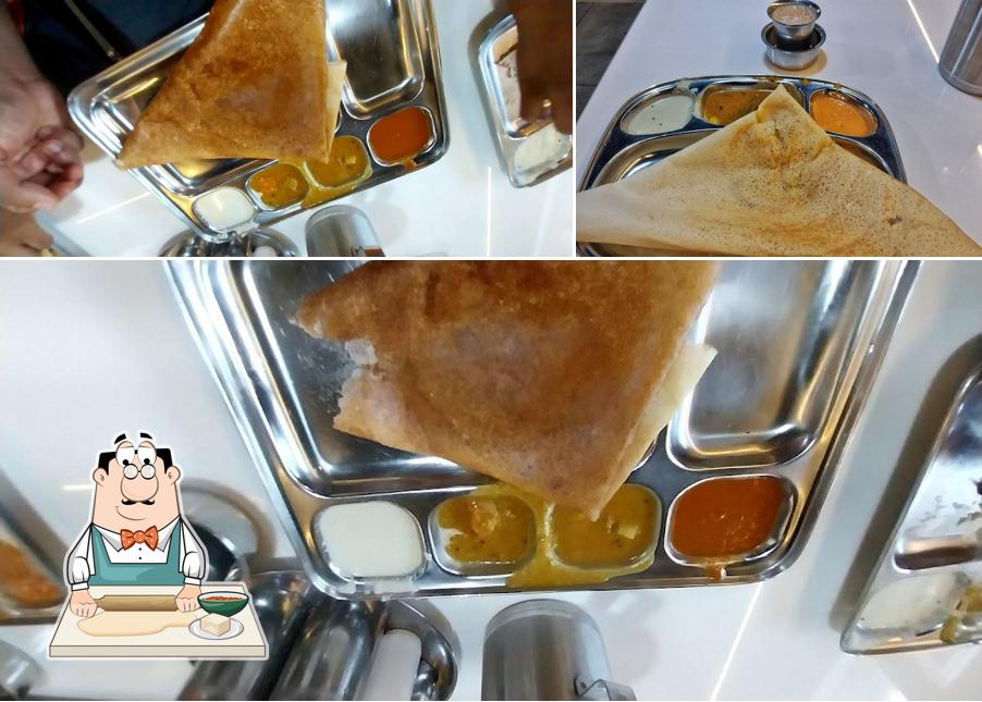 Samosa at Erode Cafe - Ernakulam south Railway station