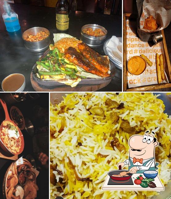 Chicken curry at Goregaon Social