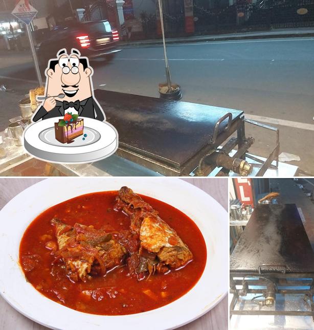 Chocolate cake at Manipuzha Vaishali Family Restaurant