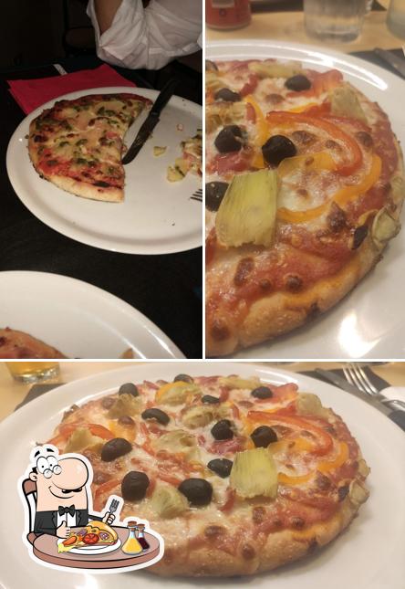 Ordina una pizza a Pizzeria Piero'S Farinata