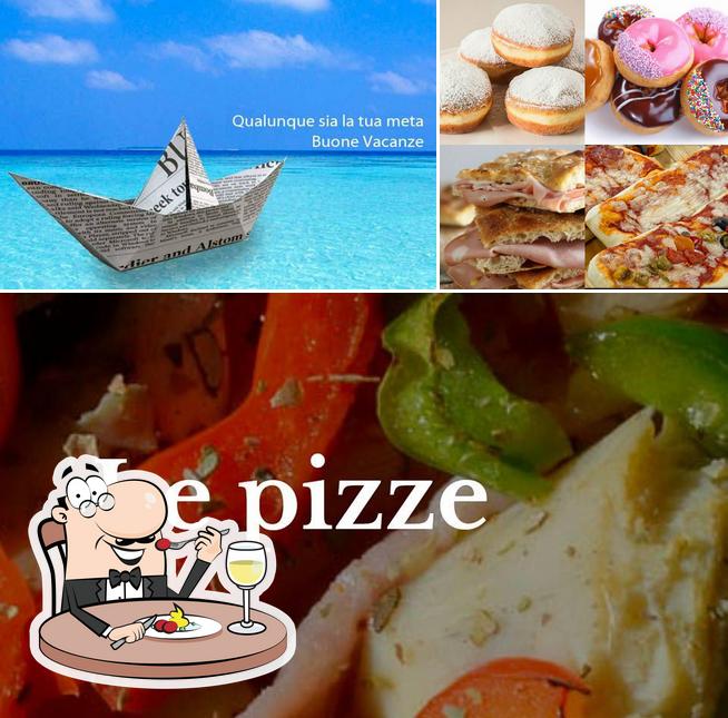 La immagine della cibo e esterno di Pizza Lab