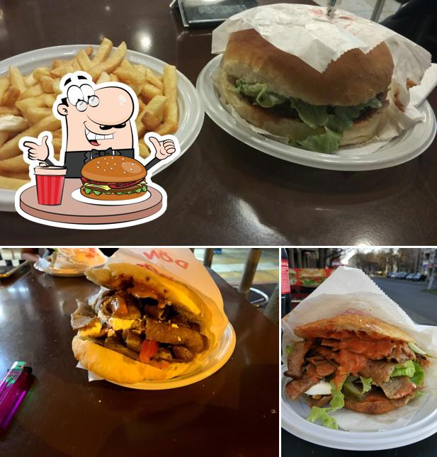 Prova un hamburger a Arena Grill