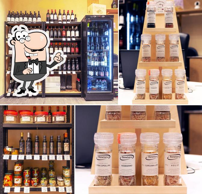 Gli interni di Enoteca Marconi