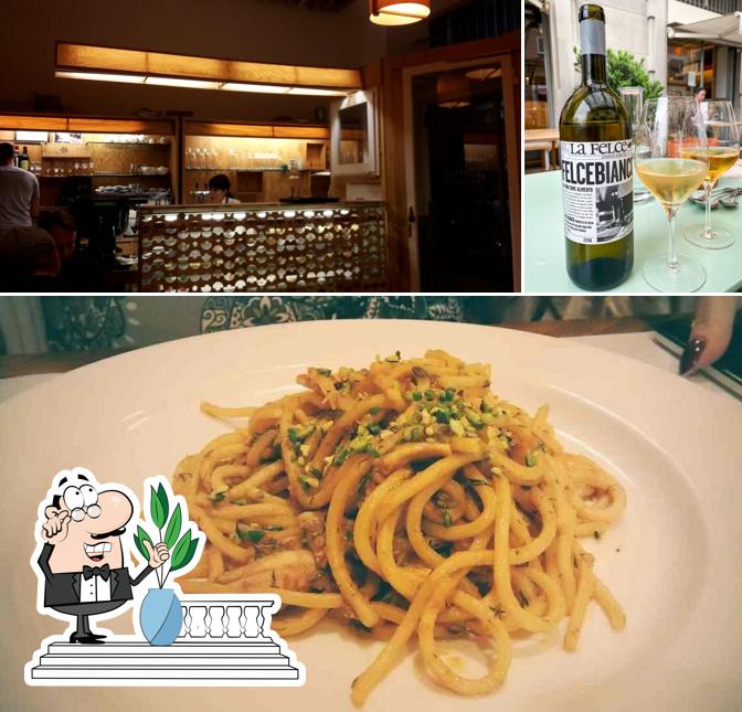 Guarda la immagine che raffigura la esterno e cibo di Pastamadre