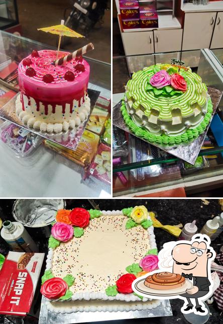 See this picture of The cake and bekars