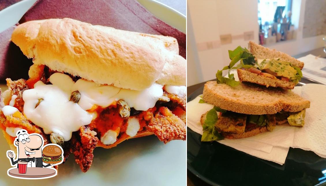 Ordina un hamburger a Enoteca H2NO