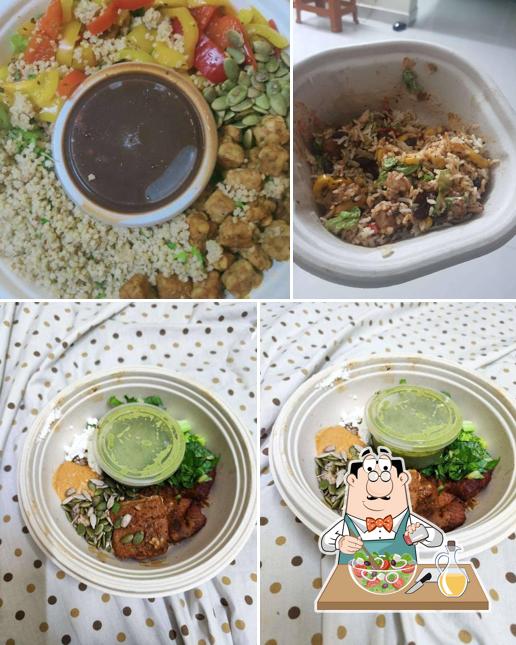 Greek salad at Farmbowl By Urbankisaan