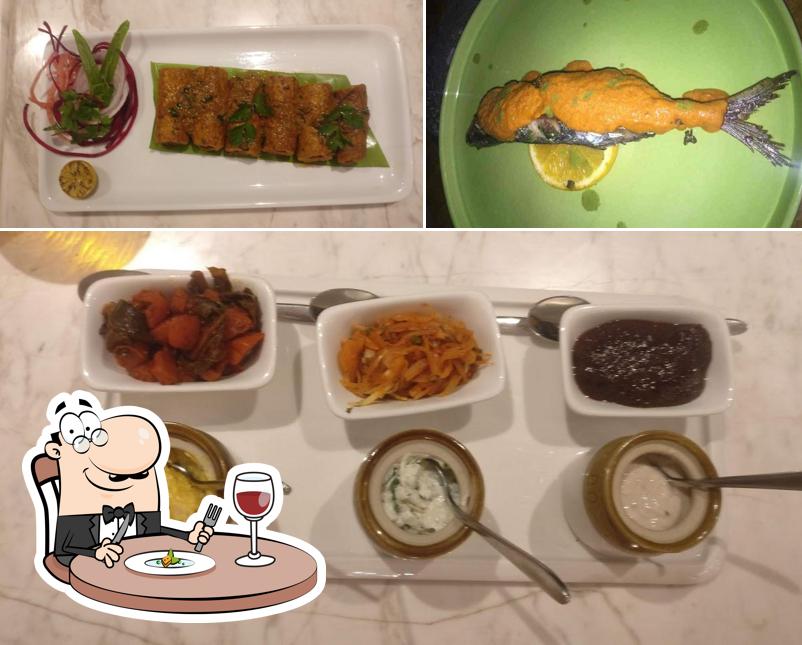 Food at Courtyard Grill - Courtyard by Marriott