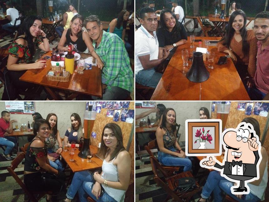 O interior do Restaurante Carro de Boi